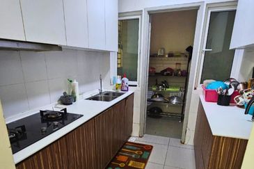 Seasons Luxury Apartments @ Amara Larkin