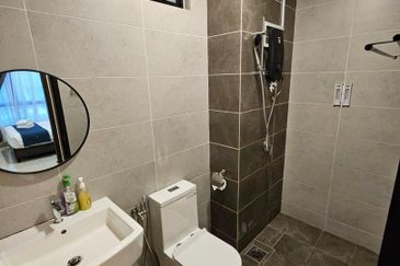 Twin Tower Residence