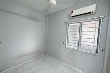Pulai Flora Flat