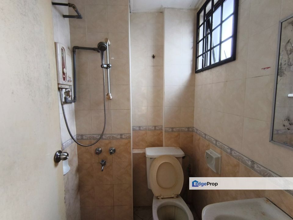 Fair View Apartment For Sale. , Johor, Permas Jaya/Senibong