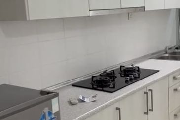 Dedaun Hijau (Greenfield Regency)