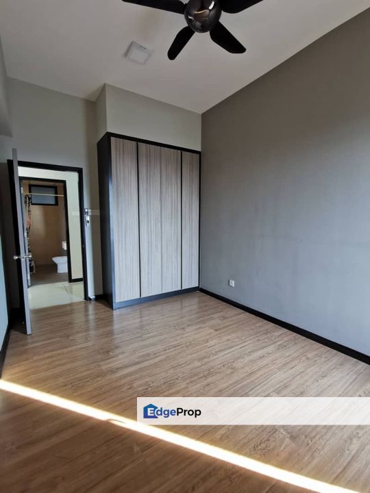 The Wateredge Apartment @ Senibong Cove, Johor, Masai