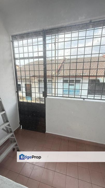 Single Storey Terrace @ Taman Universiti, Johor, Skudai