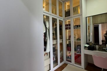 The Hills Residences, Senibong Cove