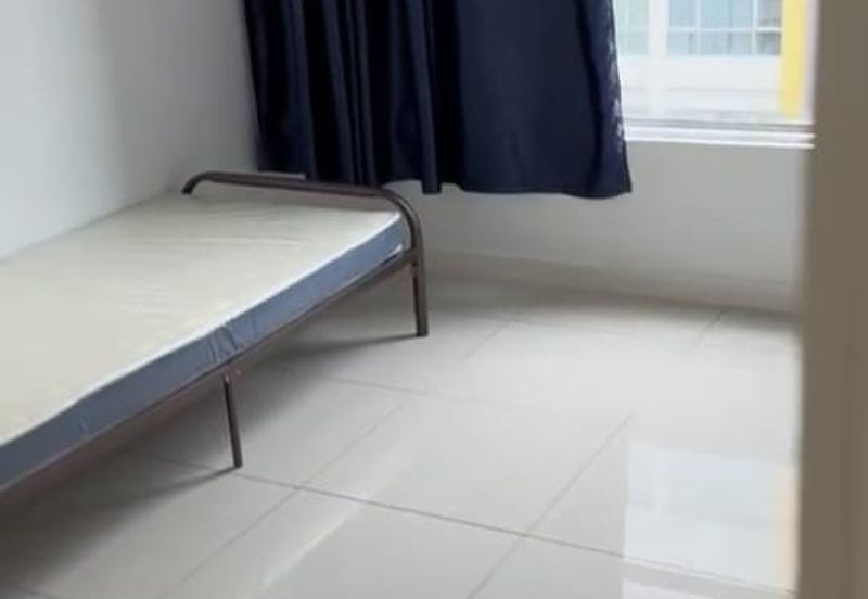 Dedaun Hijau (Greenfield Regency)