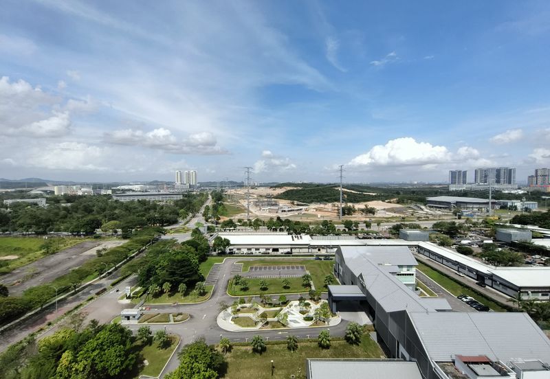 Ujana Executive Apartment