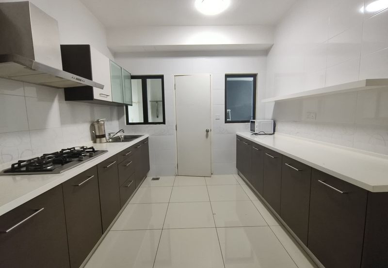 Ujana Executive Apartment