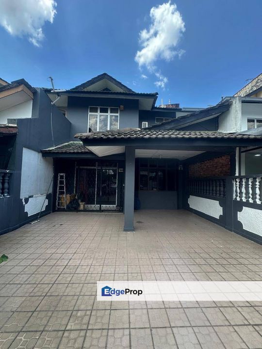 Taman Bukit Kempas, Johor, Johor Bahru