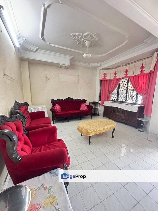 Taman Bukit Kempas, Johor, Johor Bahru