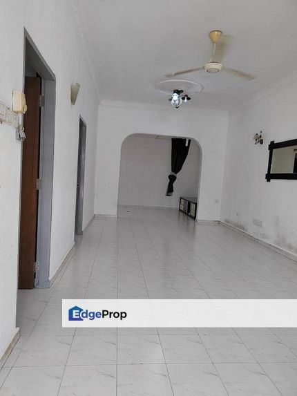 3 Rooms Landed House @ Tun Aminah For Rent , Johor, Skudai