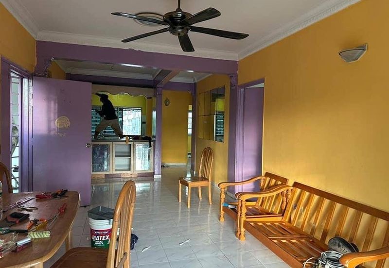 Lily & Jasmine Apartment