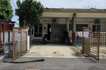 CORNER LOT FULL LOAN NEGERI SEMBILAN UNTUK DIJUAL ! 