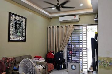 CORNER LOT FULL LOAN NEGERI SEMBILAN UNTUK DIJUAL ! 