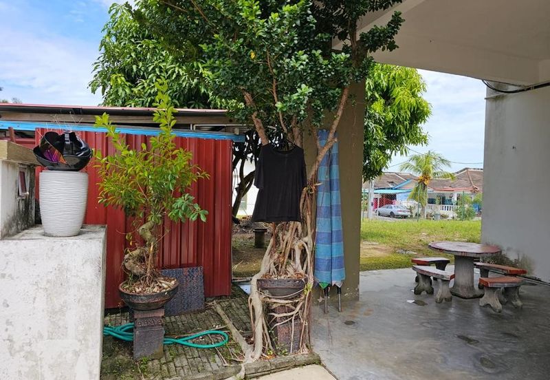 CORNER LOT FULL LOAN NEGERI SEMBILAN UNTUK DIJUAL ! 