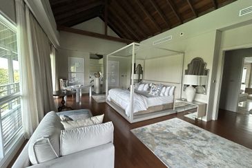 Emerald Bay @ Puteri harbour