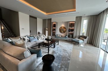 Emerald Bay @ Puteri harbour