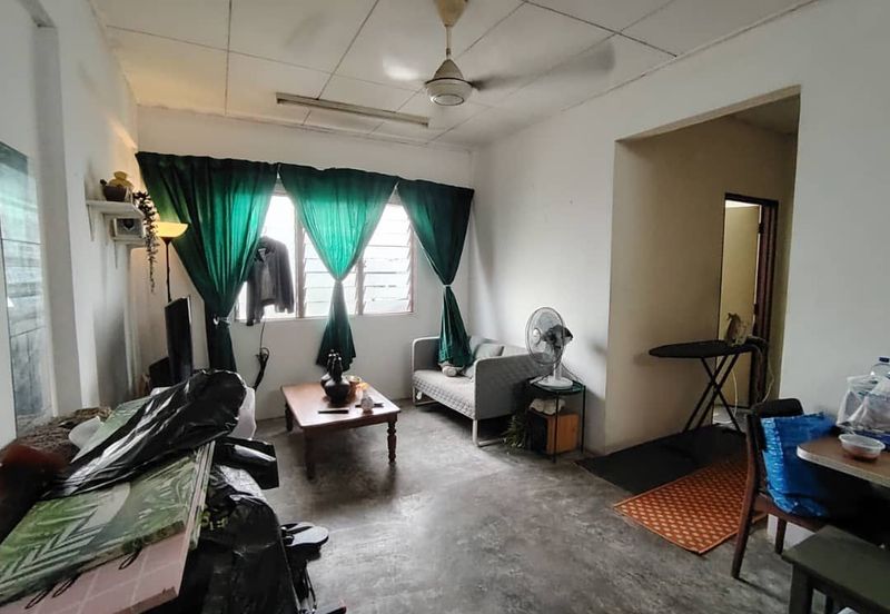 PLENTONG FLAT FULL LOAN FOR SALE ! 