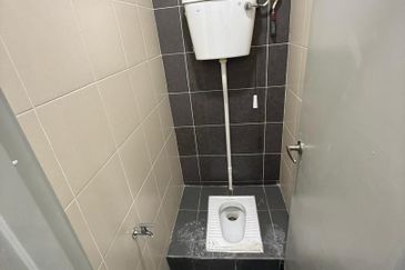 SHOPLOT GELANG PATAH FOR RENT