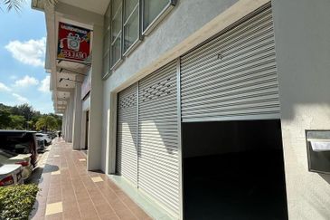 SHOPLOT GELANG PATAH FOR RENT