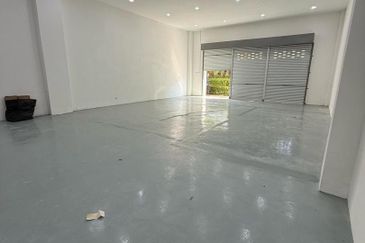 SHOPLOT GELANG PATAH FOR RENT