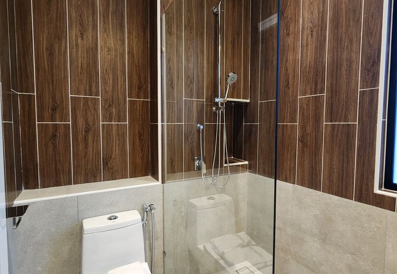 CLUSTER HOUSE ULU TIRAM KAZE HILL 