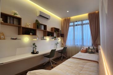 CLUSTER HOUSE ULU TIRAM KAZE HILL 