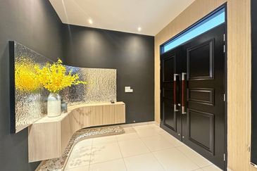 SEMI-D NEW HOUSE AT ULU TIRAM