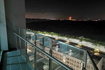 Almas Suites @ Puteri Harbour