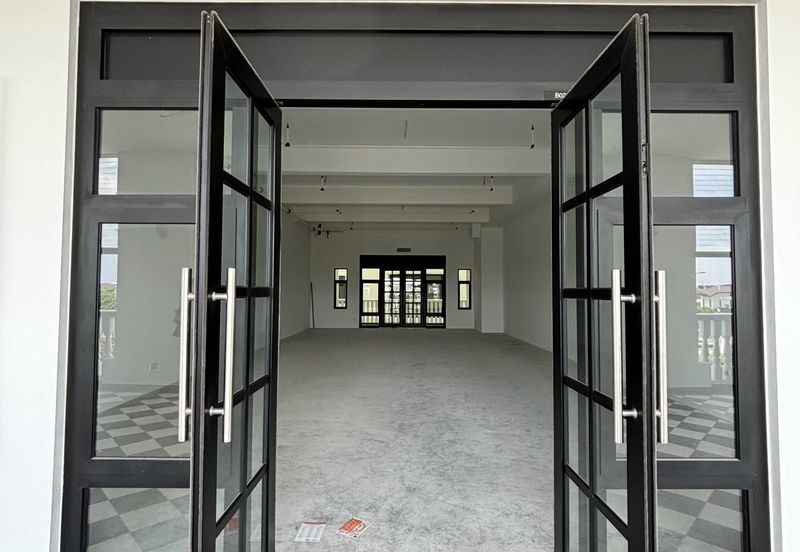 NEW COMMERCIAL HUB COMPLETED ISKANDAR PUTERI