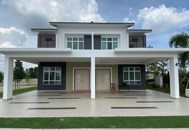 NEW HOUSE PASIR GUDANG