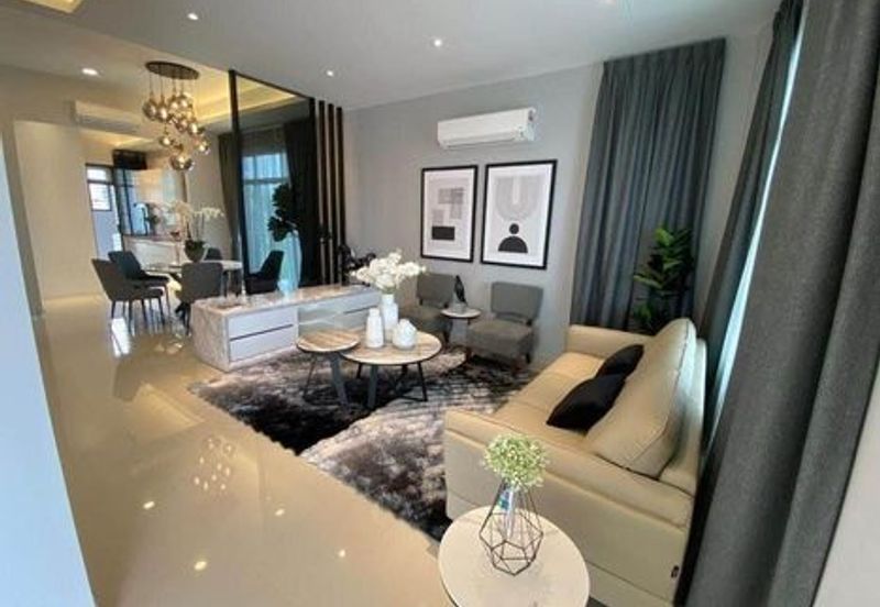 NEW HOUSE PASIR GUDANG