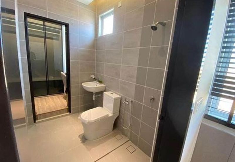 NEW HOUSE PASIR GUDANG