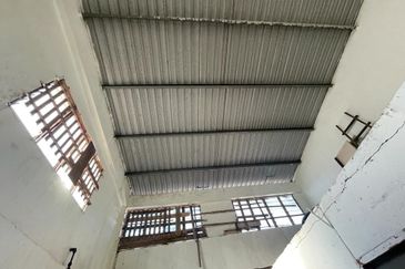 FACTORY TMN MEWAH KULAI FOR RENT