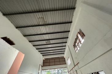 FACTORY TMN MEWAH KULAI FOR RENT