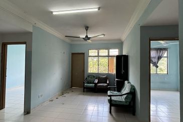 Villa Krystal, Bandar Selesa Jaya