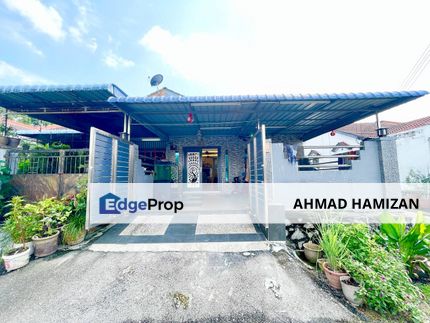 CANTIK RENOVATED END LOT Single Storey Desa Cempaka, Nilai, Negeri Sembilan, Nilai