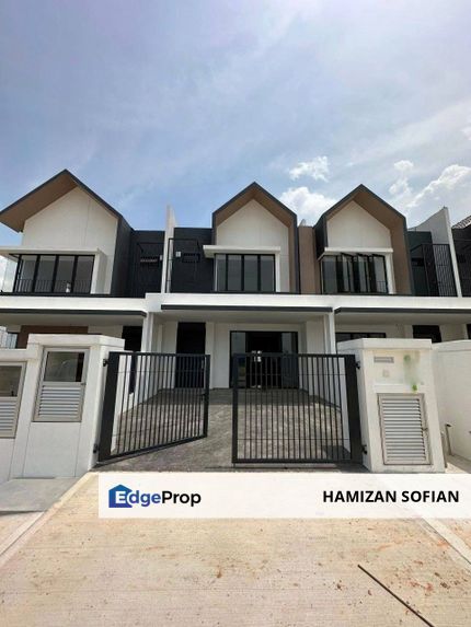 Murah Freehold Double Storey Terrace @ Serenia Aiora 1, Serenia City, Sepang , Selangor, Sepang