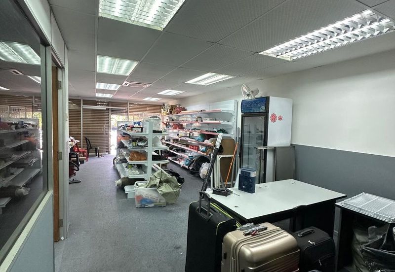Jln Perlaluan Besi 3, Taman Sri Putri SKUDAI - ▪︎ Ground Floor SHOP FOR RENT - facing main road