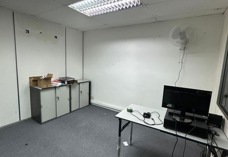 Jln Perlaluan Besi 3, Taman Sri Putri SKUDAI - ▪︎ Ground Floor SHOP FOR RENT - facing main road