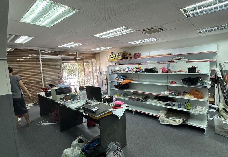 Jln Perlaluan Besi 3, Taman Sri Putri SKUDAI - ▪︎ Ground Floor SHOP FOR RENT - facing main road