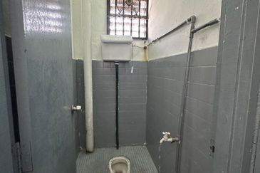 Jln Perlaluan Besi 3, Taman Sri Putri SKUDAI - ▪︎ Ground Floor SHOP FOR RENT - facing main road