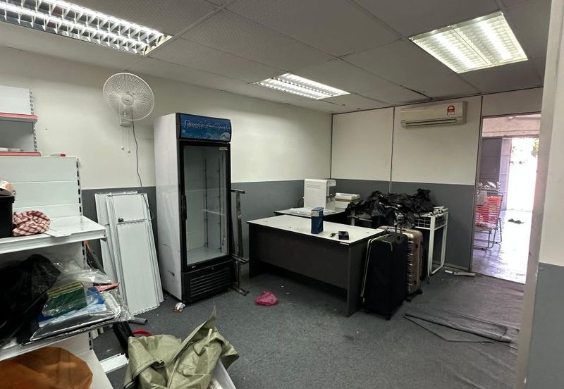 Jln Perlaluan Besi 3, Taman Sri Putri SKUDAI - ▪︎ Ground Floor SHOP FOR RENT - facing main road