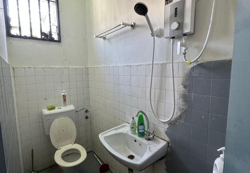 Jln Perlaluan Besi 3, Taman Sri Putri SKUDAI - ▪︎ Ground Floor SHOP FOR RENT - facing main road