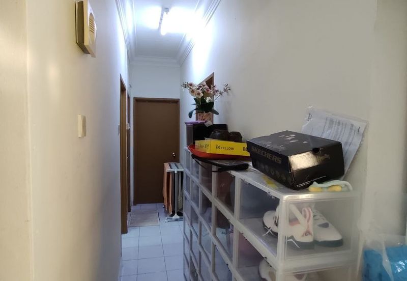 Dwi Mahkota Condominium