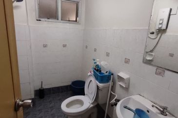 Dwi Mahkota Condominium