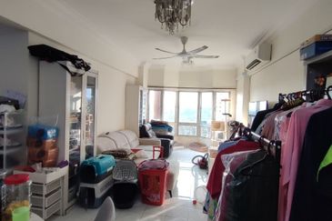 Dwi Mahkota Condominium