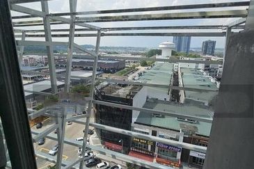 MANHATTAN @ Austin Heights