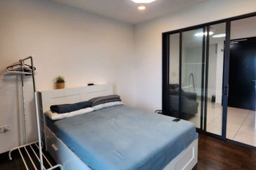 Almas Suites @ Puteri Harbour