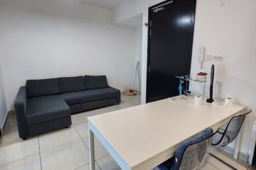 Almas Suites @ Puteri Harbour