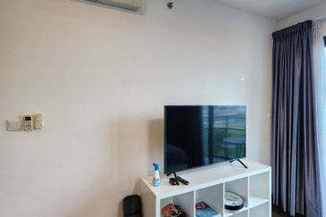 Almas Suites @ Puteri Harbour